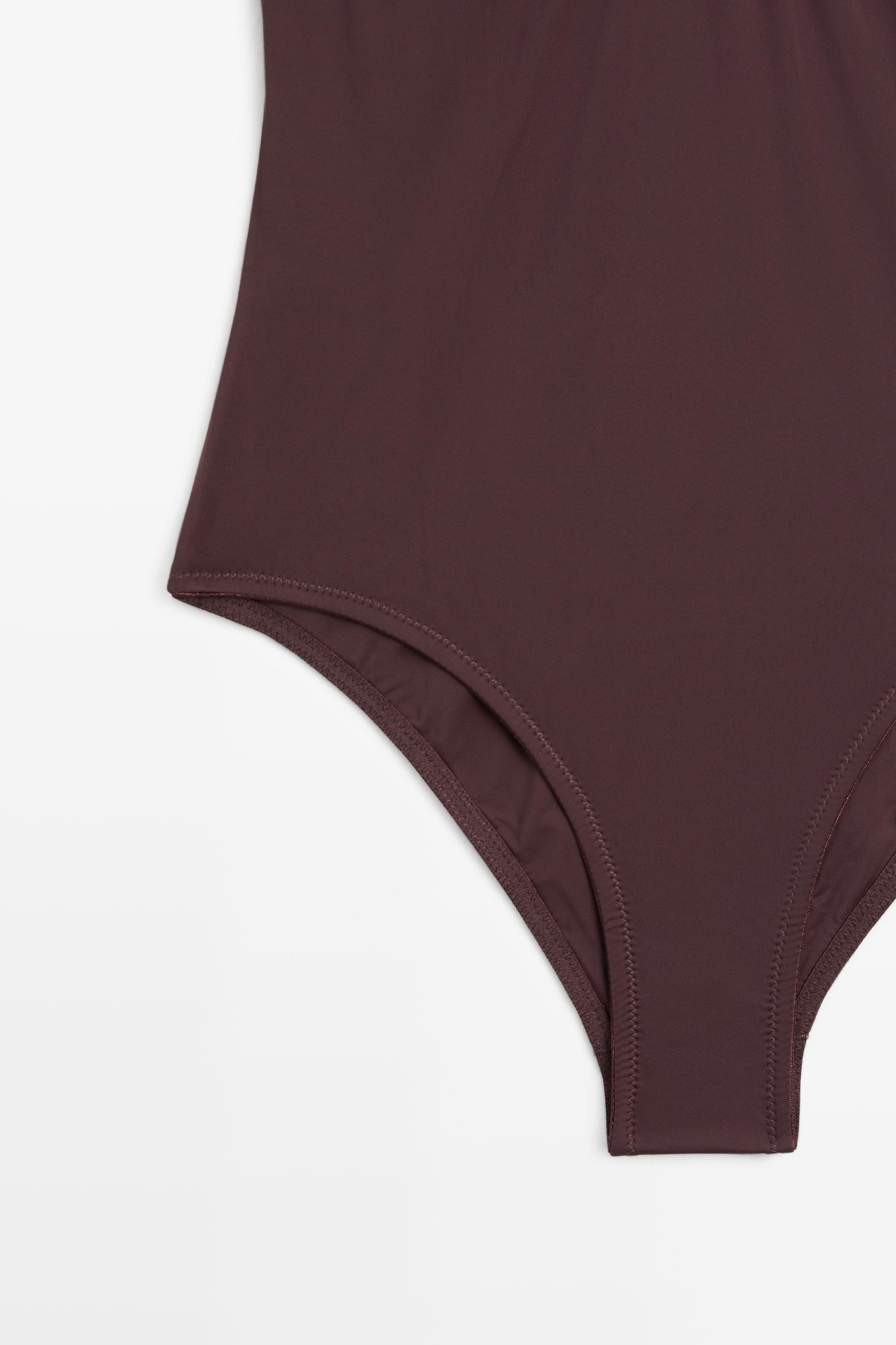 Maillot de bain froncé